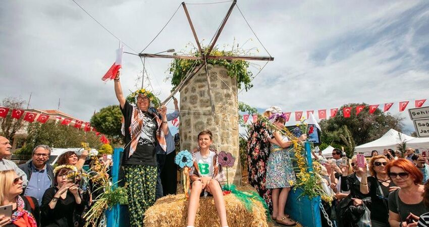 ALAÇATI OT FESTİVALİ TURU