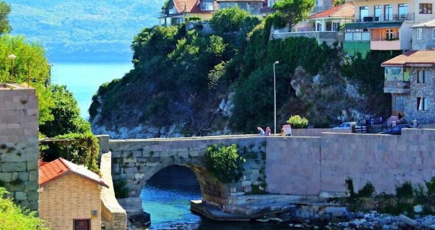 AMASRA HAFTA SONU  KONAKLAMALI