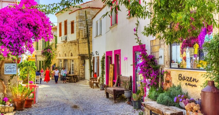 KUŞADASI ÇEŞME EFES ALAÇATI TURU HAFTASONU