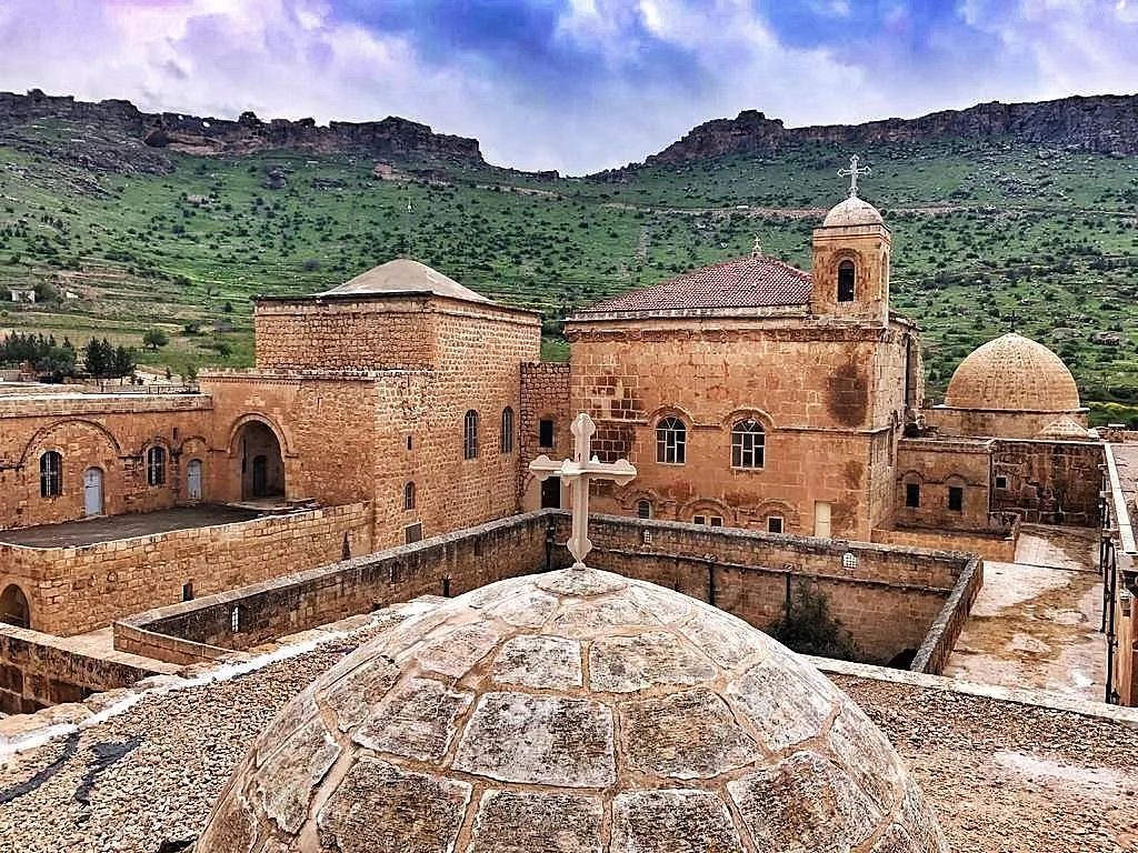 BUTİK UÇAKLI ŞANLIURFA – MARDİN - MİDYAT TURU 2 GECE KONAKLAMALI 3 GÜN
