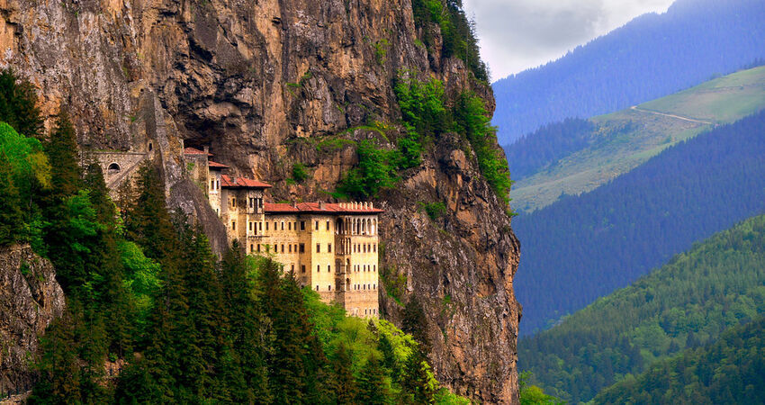 TRABZON BULUŞMALI BAŞTANBAŞA KARADENİZ VE BATUM TURU
