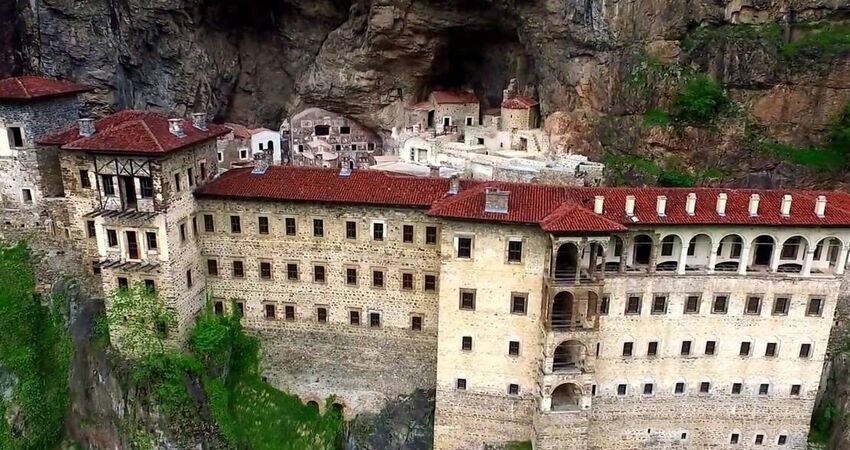 TRABZON BULUŞMALI BAŞTANBAŞA KARADENİZ VE BATUM TURU