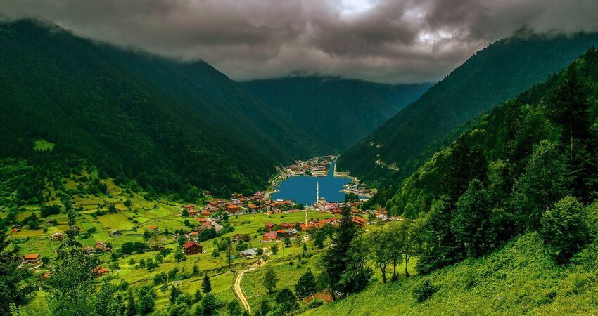 TRABZON BULUŞMALI BAŞTANBAŞA KARADENİZ VE BATUM TURU