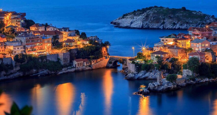 LAV SÜTUNLARI GÜZELCEHİSAR VE AMASRA TURU