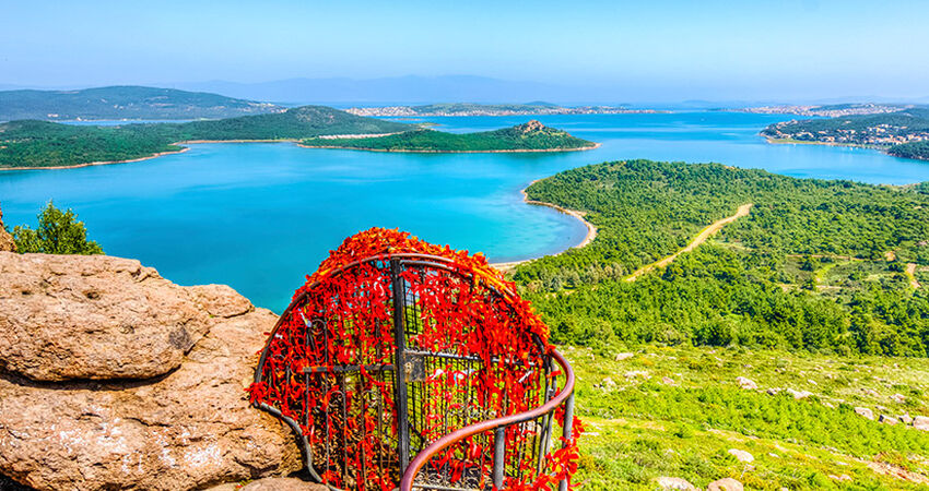 BOZCAADA - ÇANAKKALE - AYVALIK - CUNDA ADASI TURU 2 GECE 3 GÜN