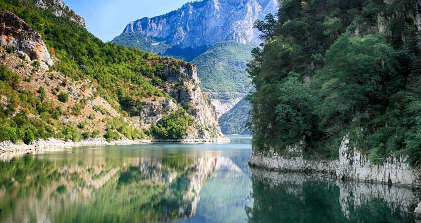 UÇAKLI 6 GECE 7 GÜN BALKAN TURU PRİŞTİNE BAŞLANGIÇ