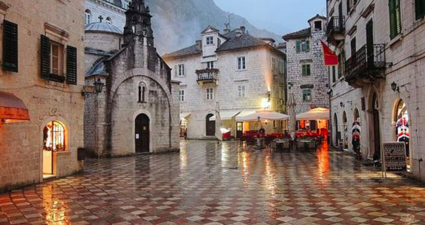 UÇAKLI 6 GECE 7 GÜN BALKAN TURU PRİŞTİNE BAŞLANGIÇ