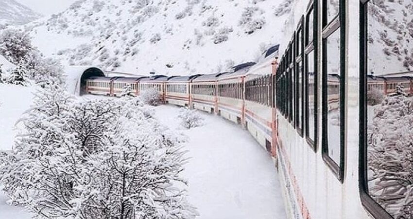 TURİSTİK DOĞU EKSPRESİ ile KARS DOĞUBEYAZIT VAN TURU | Uçak İle Gidiş, Tren İle Dönüş