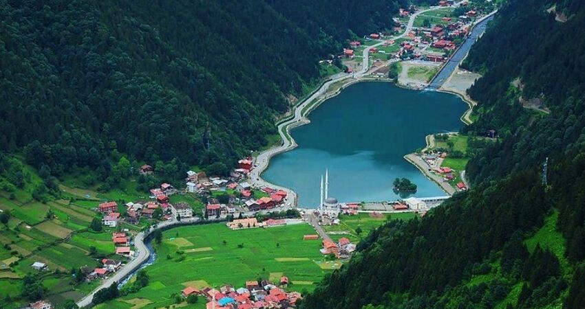 YILBAŞI BATUM KARADENİZ TURU 2 GECE KONAKLAMALI 3 GÜN