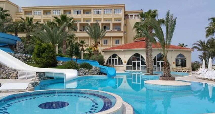 Oscar Resort Hotel